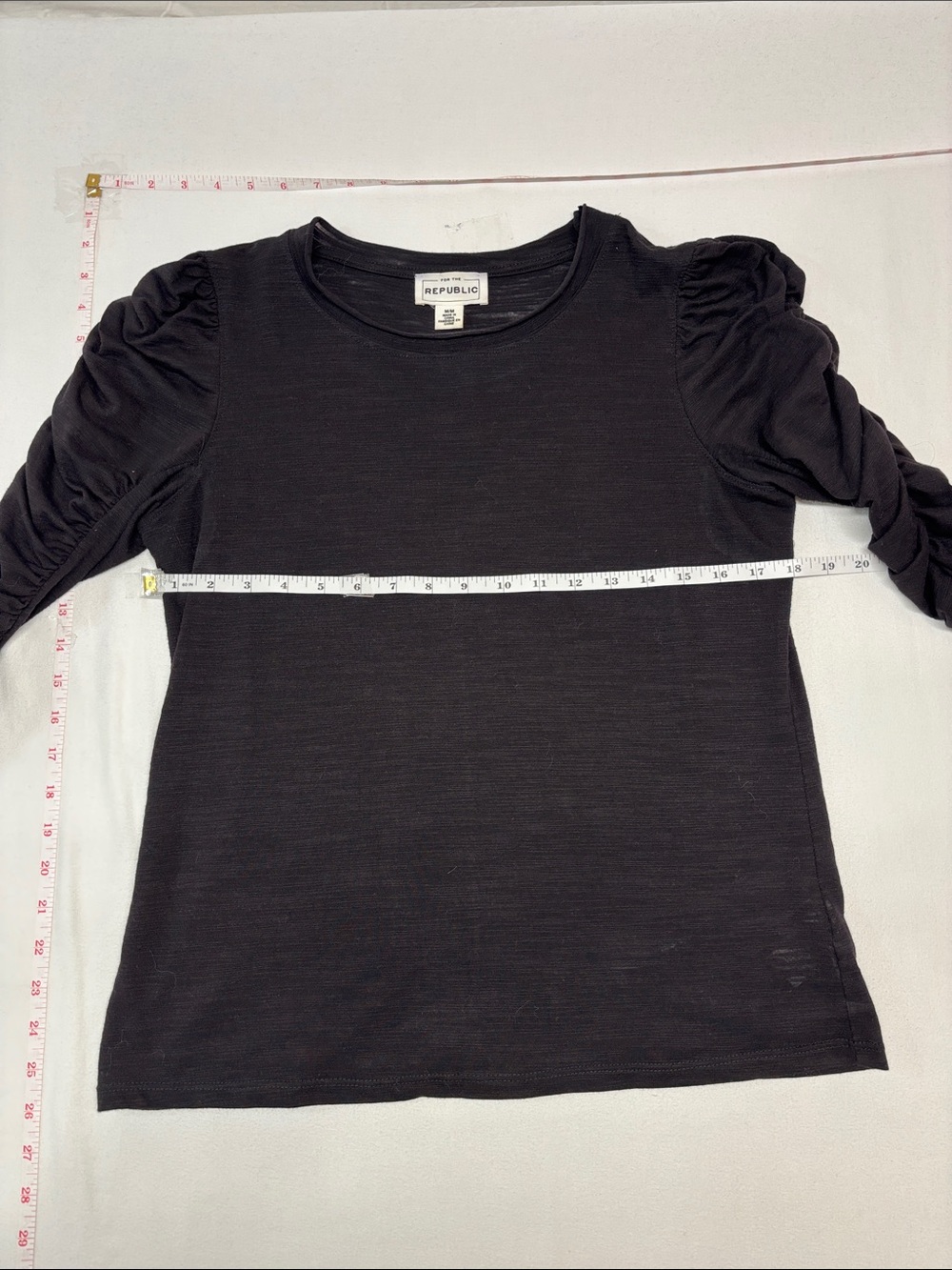 Black Ruched-Sleeve Long Sleeve Tee 355 stretch work party every day chic sheer - Picture 4 of 4